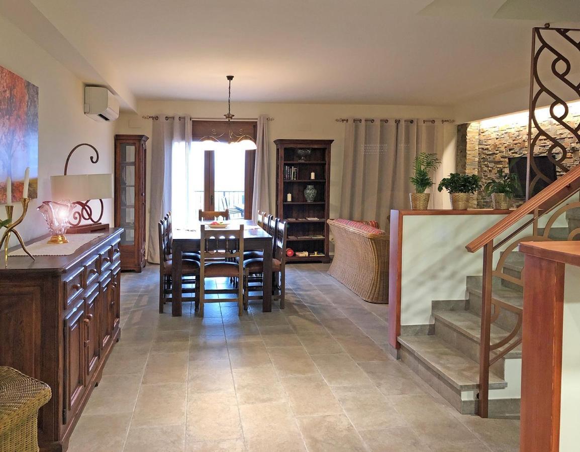 Appartamento Cami De La Font Cretas Esterno foto